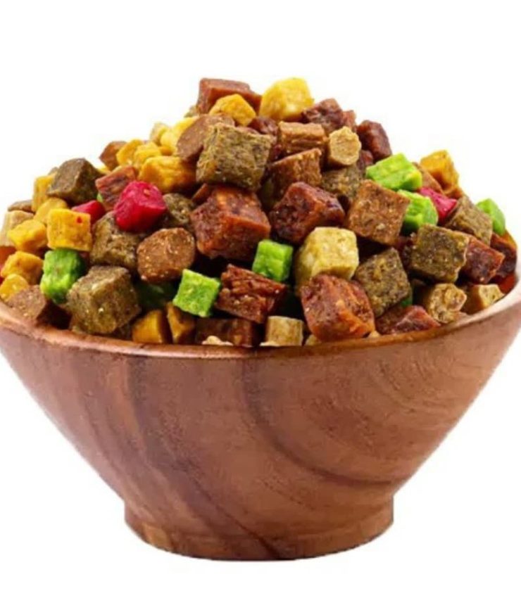 Delicious and presentable dried fruit chunks